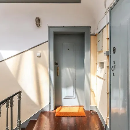 Apartment Portucale ! Beato River View With Terrace Lisbon