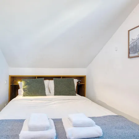 Апартаменты Portucale ! Beato River View With Terrace Лиссабон