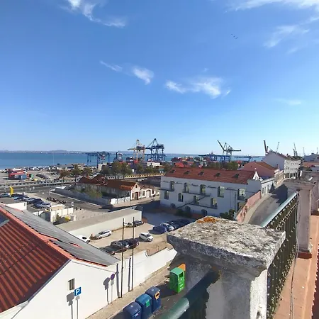 Portucale ! Beato River View With Terrace Лиссабон